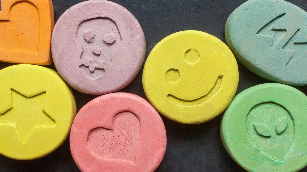 Sally Vs. Molly | The Difference Between MDMA & MDA